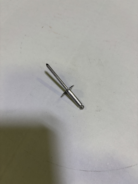 TAILGATE SEAL RIVET (1660112)
