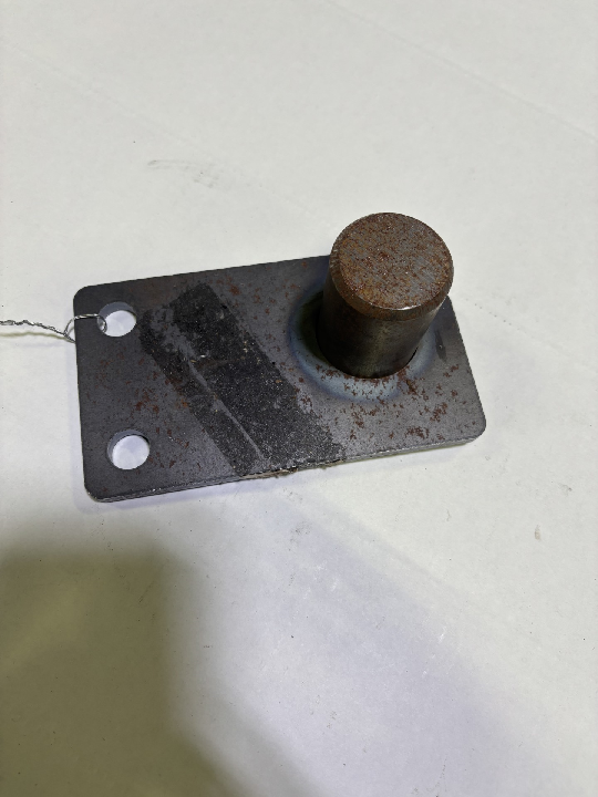 PIN, FLOATING PANEL, RIGHT HAND SIDE (17316)