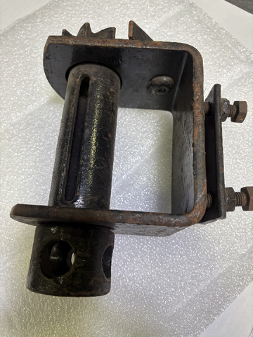 4 PORTABLE WINCH WITH TWO SET SCREWS (1903020)