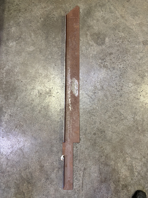 CLOSURE RIGHT SIDE RAIL (69136)
