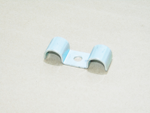 CLAMP, Dual Hose (83834)