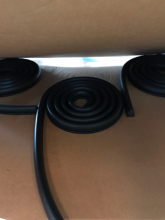 RUBBER SEAL 142" (12') (CIC01950)