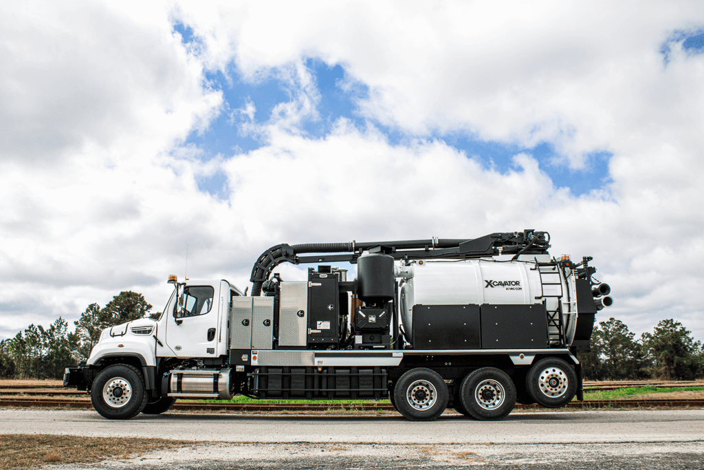 Vac-Con X-Cavator CXT hydro excavator, driver side profile