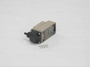 Limit Switch, DPDT, Side Roller, Labrie part ELI00555-01