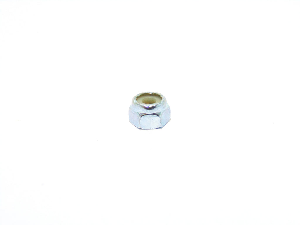 NUT (QUE01050)