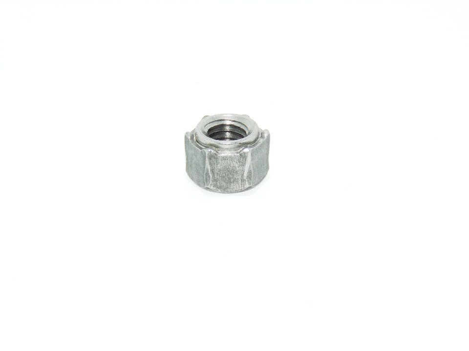 NUT (QUE30002)